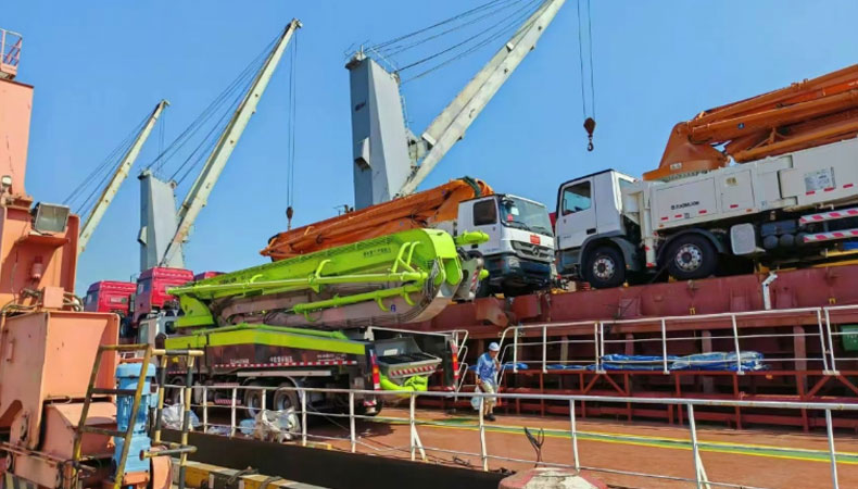 mining excavator manufacturers